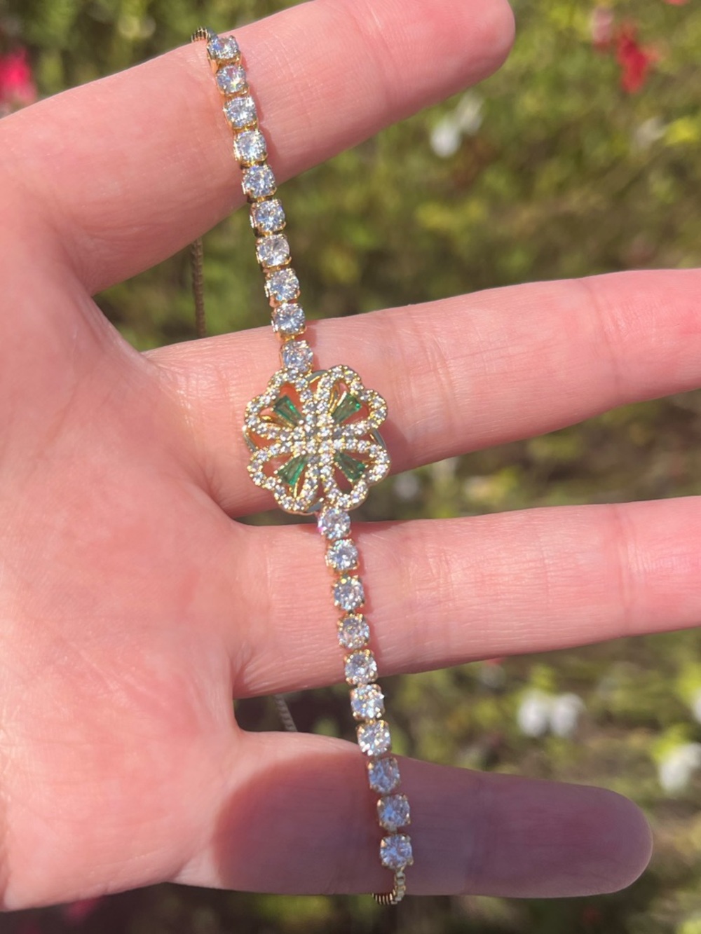 New Clover Spin Bracelet Adjustable Gold Tone Crystal